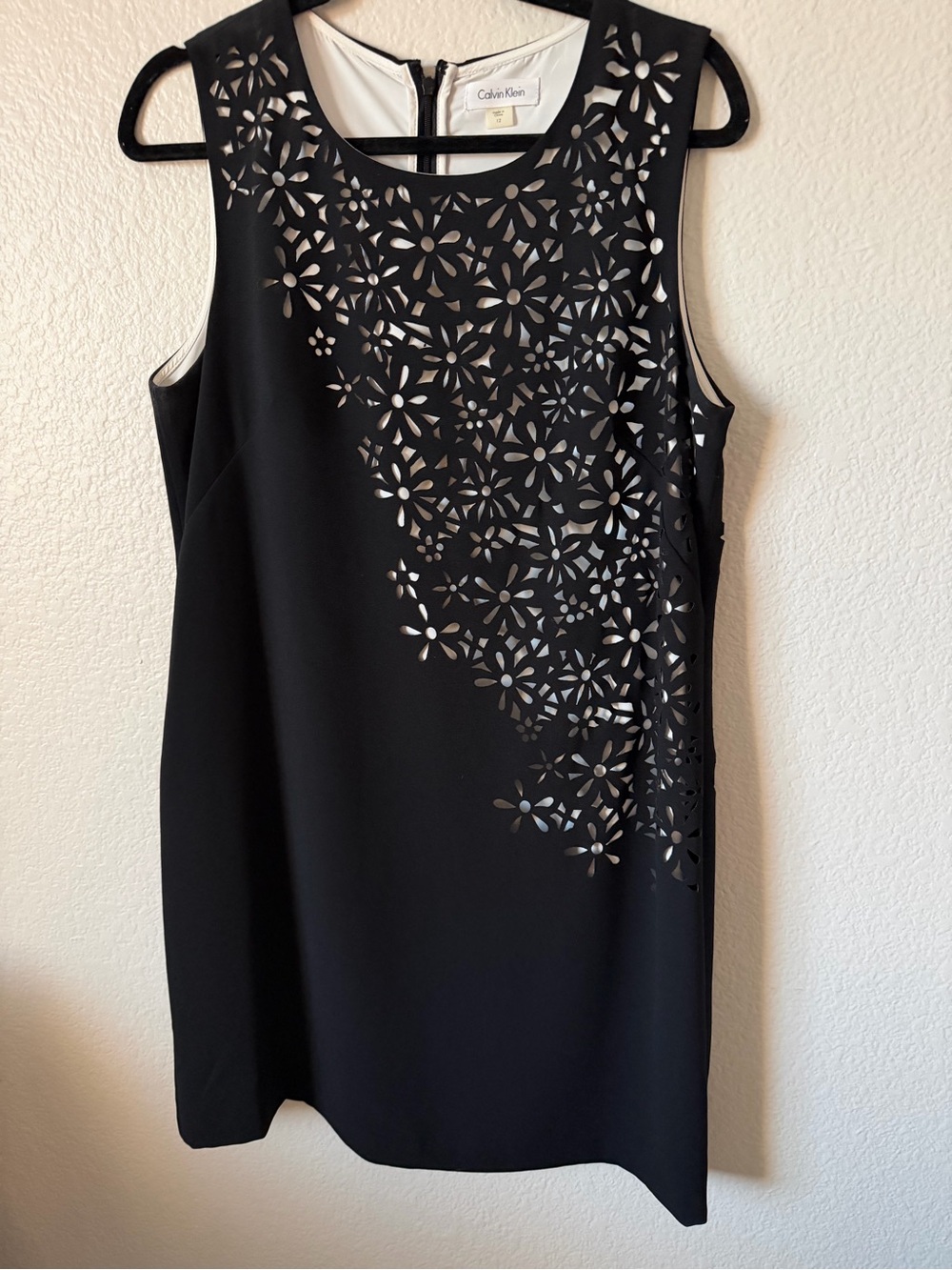 Calvin Klein Black Floral Laser-Cut Sleeveless Shift Dress